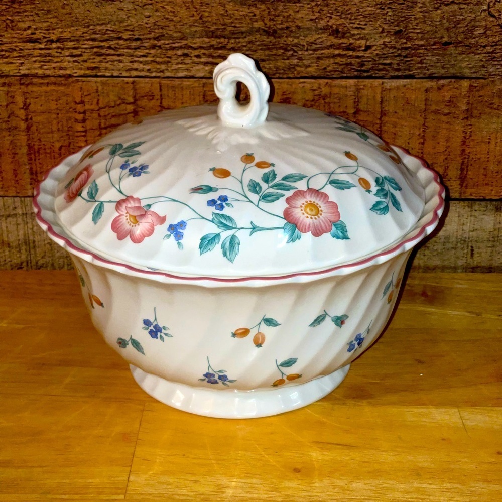 Churchill England Briar Rose Collection Serving Bowl with Lid